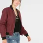 Griffe de Bomber tendance : bien choisir et porter le blouson cet automne