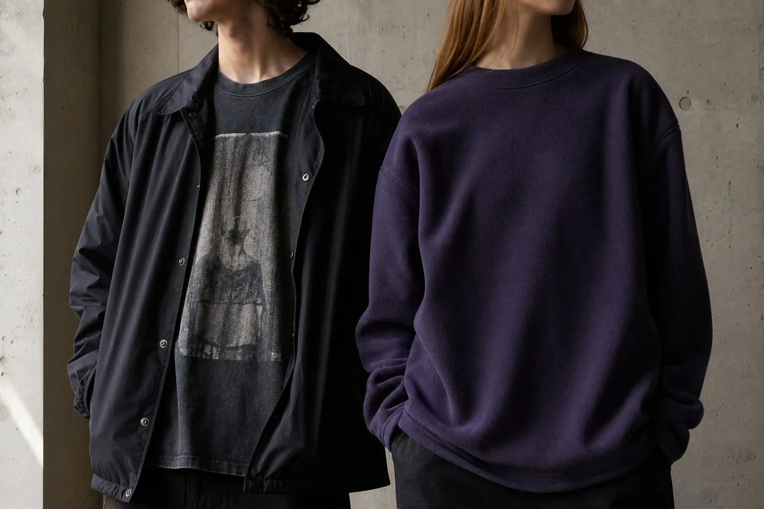 Un vestiaire graphique : jersey imprimé, molleton et veste coach.